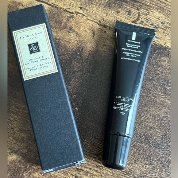 Brand new Jo Malone Vitamine E Lip Moisturizer. Never used. - Picture 2 of 4